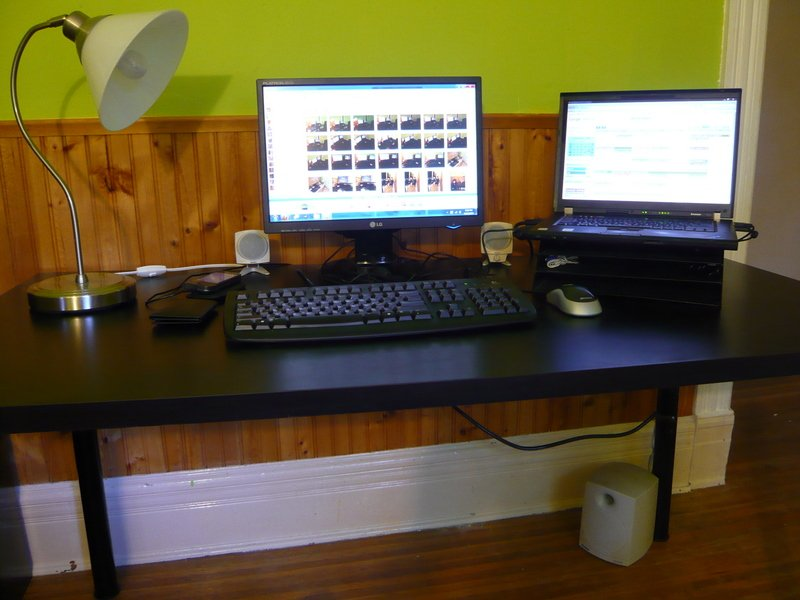 Ilustrație pentru articol intitulat Lifehacker Workspaces: Kevin Purdy Edition